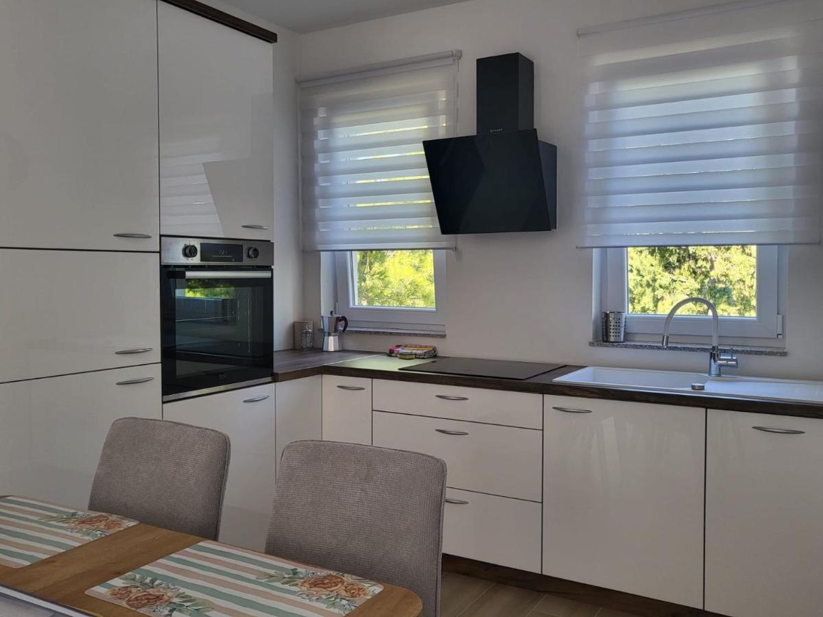מאלינסקה Apartment Prejac By The Beach מראה חיצוני תמונה